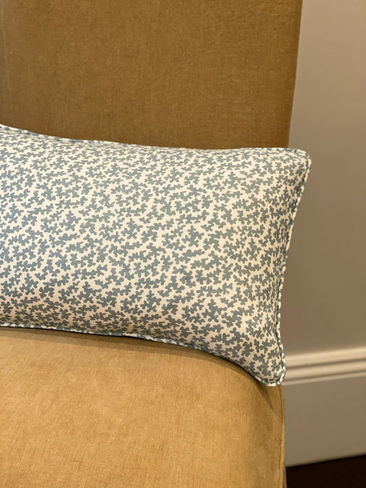 Lumbar Cushion in Seaweed Linen