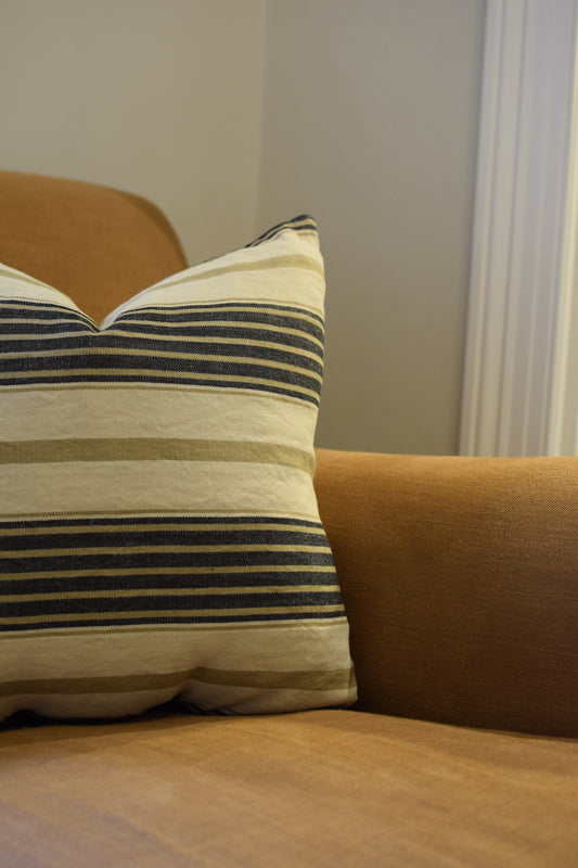 Cushion in Marlberry Stripe