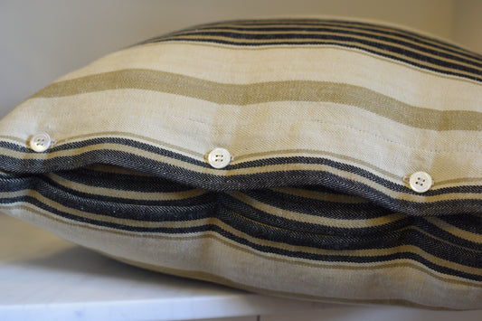 Cushion in Marlberry Stripe
