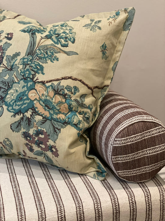 Cushion in Sage Floral