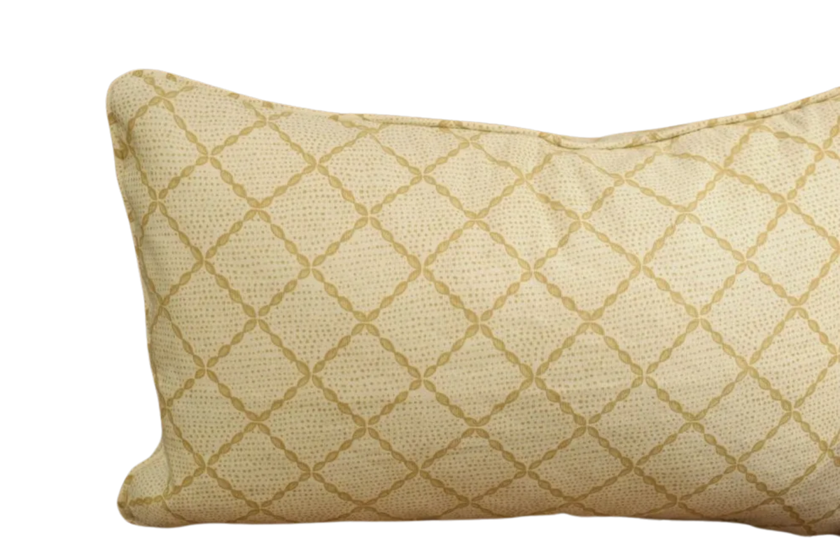 Lumbar Cushion in Trellis